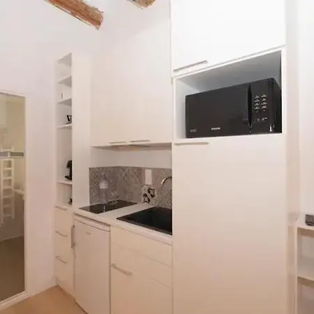 Design Vieux Port Equipe Climatise Апартаменты