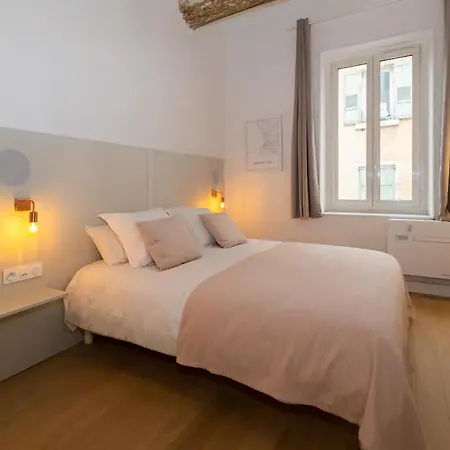 Design Vieux Port Equipe Climatise Апартаменты