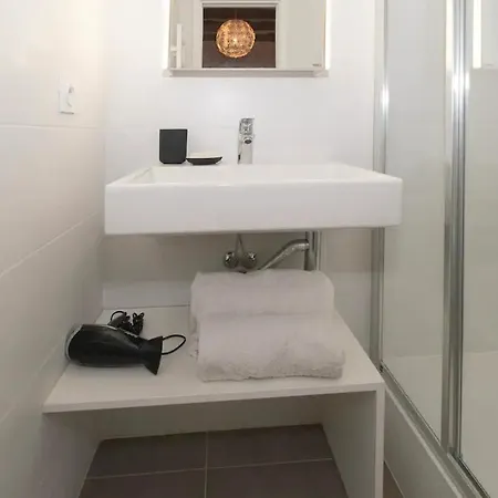 Design Vieux Port Equipe Climatise Апартаменты *